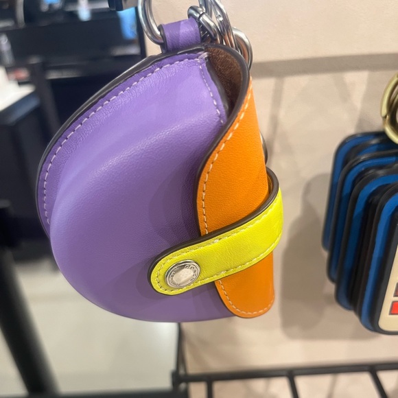 NWT Coach Outlet Mini Saddle Bag Charm In Colorblock - Picture 3 of 4